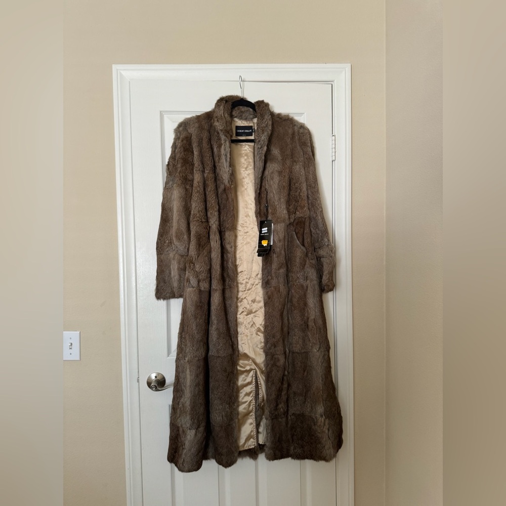 Giorgio Armani 100% Genuine Rabbit Fur Coat Size 42 (US Women’s M)